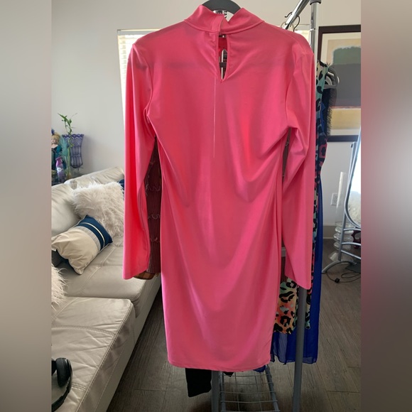 Long sleeved bodycon dress with large keyhole opening in front, Large - Picture 2 of 3